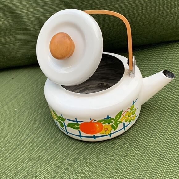 1950’s Fruit Persimmon Vintage enamel tea kettle floral design cottage core‎ - Picture 8 of 8